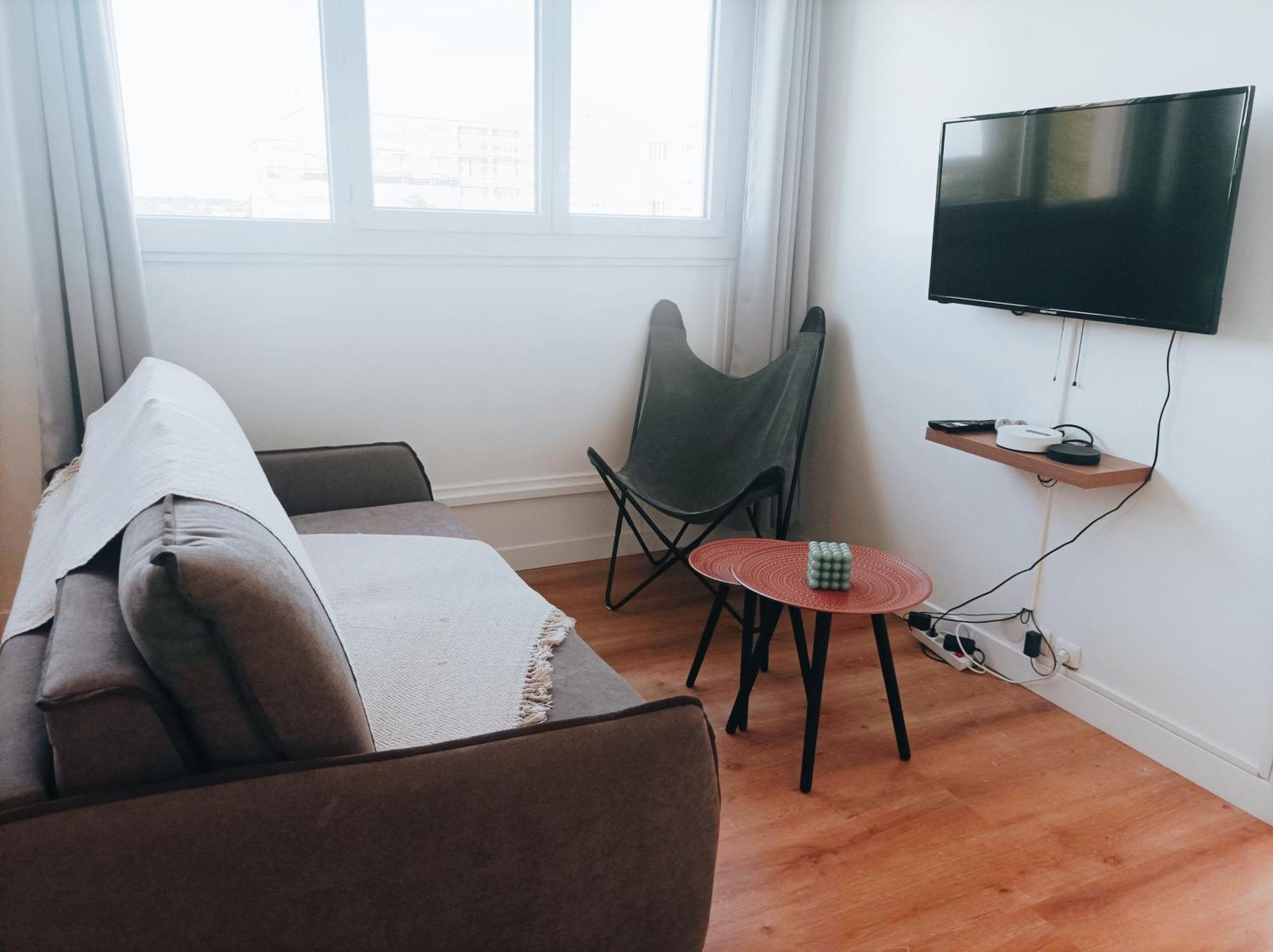Bel Appartement Tout Equipe Le Mans Bagian luar foto